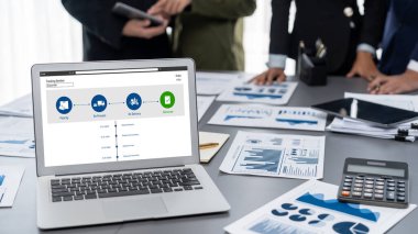 E-ticaret ve canlı çevrimiçi iş için malzeme taşıma ve teslimat izleme sistemi