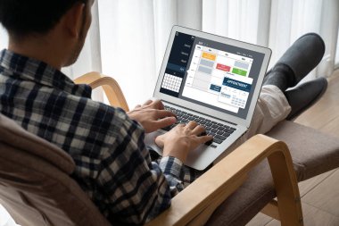 İnternet sitesindeki modish regrition için çevrimiçi aplikasyon rezervasyon takvimi