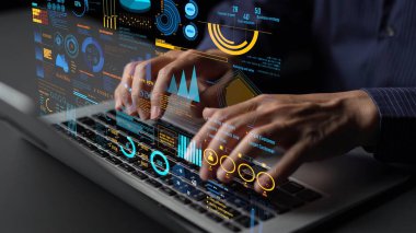 Modern dijital işletmelerde veri analizi ve gerçek zamanlı analitik, öngörü veri modellemesi, iş zekası analizleri ve veri odaklı karar verme stratejisi. Thunk