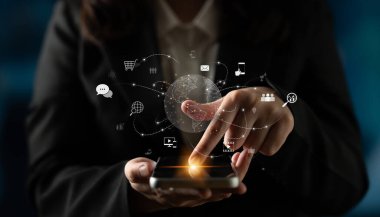 Küresel dijital iletişimin görselleştirilmesi ve küresel ağ, dijital ağ, iletişim ağı ve çevrimiçi ağ gibi çeşitli platformlar arasında çevrimiçi olması. Latch