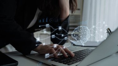 Yapay zeka dijital verileri yönetme şeklimizi değiştiriyor. Akıllı indekslemeden yapay zeka güdümlü aramaya kadar dosya kullanımı zekileşir. Yapay zeka dosya yönetimi hız, doğruluk ve veri organizasyonunu geliştirir. Eğri