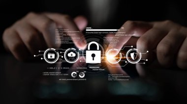 Siber güvenlik, güçlü altyapı ve proaktif dijital savunma stratejileri kullanarak güvenlik ihlalleri, hacklemeler ve ağ saldırılarına karşı korur. Latch