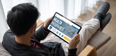 Kolay form doldurma için sağlık sigortası web sitesi mod kayıt sistemi