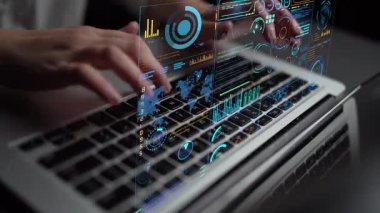 Modern dijital işletmelerde veri analizi ve gerçek zamanlı analitik, öngörü veri modellemesi, iş zekası analizleri ve veri odaklı karar verme stratejisi. Thunk