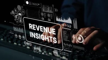 Eller Klavyede, Karanlık Bir Çevrede Dijital Gelir Görünümü ve Analitik Grafiklerle Yazıyor. Asemptotik akıllı veri analitiği.