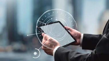 Muhasebe teknolojisi gelir giderlerinin işleyişini değiştiriyor. Dijital hesaplama bulutlarının hesaplanmasıyla, iş dünyası kredi ve borç doğruluğunu artırmak için muhasebe teknolojisini benimsedi. Spire.