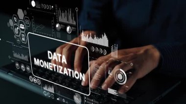 Eller Bilgisayarda Veri Monetizasyonu Grafikleri ve İş Büyüme ve Stratejisi Dijital Analitik Sembolleri ile Yazıyor. Asemptotik akıllı veri analitiği.