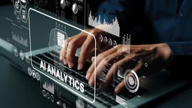 Eller Laptop 'ta Yapay Zeka Analizi ve Modern Ofis Ayarlarındaki Ekranda Veri Görselleştirmesi ile Yazıyor. Asemptotik akıllı veri analitiği.