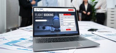 Online uçuş rezervasyon sitesi canlı rezervasyon sistemi sağlar. Seyahat teknolojisi kavramı .