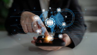 Profesyonel ağ, iş bağlantılarını genişletir, işbirliğini teşvik eder ve yeni fırsatlar için dijital ilişkiler kurar. Latch