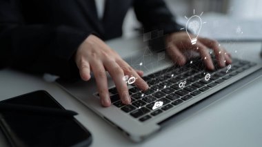 Sinirsel ağ ve dijital dönüşümle yapay zeka yeniliği. Yapay zeka yeniliği otomasyonu yönlendirir, fikirleri güçlendirir, yapay zeka yeniliği SEO 'yu geliştirir ve yapay zeka yeniliği küresel bağlantıyı sağlar. Latch