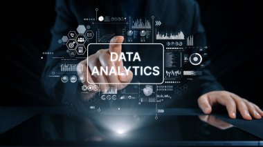 Modern dijital işletmelerde veri analizi ve gerçek zamanlı analitik, öngörü veri modellemesi, iş zekası analizleri ve veri odaklı karar verme stratejisi. Elide