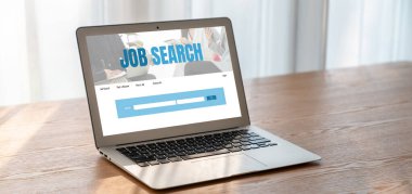 Çalışanların işe alım İnternet ağındaki iş fırsatlarını araması için mod web sitesinde online iş araması