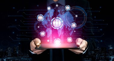 Profesyonel ağ, iş bağlantılarını genişletir, işbirliğini teşvik eder ve yeni fırsatlar için dijital ilişkiler kurar. Kefil