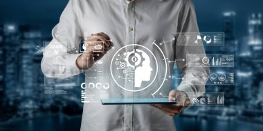 LLM 'de yapay zeka asistanı, büyük veriler, makine öğrenimi ve üretken yapay zeka gücü gelişmiş iş uygulamaları için ajanssal yapay zekayı destekliyor. Kefil