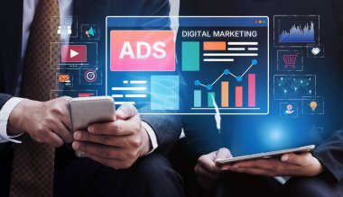 Çevrimiçi reklamlar ve dijital pazarlama markaların büyümesine yardımcı oluyor. İçerik pazarlaması bağlılığı arttırır. Pazarlama araçları ROI 'yi destekliyor. Etkili reklamlar ve pazarlama çevrimiçi iş başarısı. Eğri