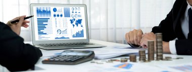 İş veri paneli pazarlama stratejisi planlaması için canlı iş zekası analizi sağlar