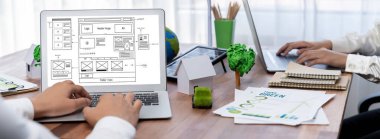 Web sitesi tasarım yazılımı çevrimiçi perakende ticaret ve e-ticaret için canlı şablon sağlıyor