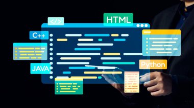 Bir programcı, çeşitli programlama dillerinde yüzen kod parçacıklarıyla çevrili bir tablet tutuyor. Bu görüntü modern yazılım geliştirme ve teknolojinin özünü yakalar. Dörtgen