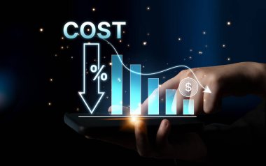 Dijital dönüşüm, iş maliyeti optimizasyonu, operasyonel maliyet azaltma, finansal tasarruf ve iş başarısı için kaynak verimliliği stratejileri yoluyla maliyet azaltma ve maliyet tasarrufu. Eğri