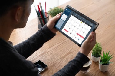 Kişisel düzenleyici ve çevrimiçi iş için mod zamanlama planlaması için bilgisayar yazılım uygulaması takvimiName