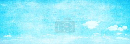 Téléchargez les photos : Grunge fond bleu ciel avec espace pour le texte - en image libre de droit