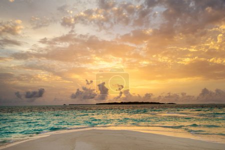 Photo for Colorful sunset over ocean on tropical island - Royalty Free Image