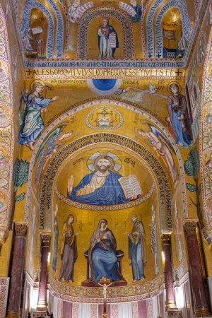 Téléchargez les photos : Mosaïque chrétienne dans le Palazzo dei Normanni à Palerme. - en image libre de droit