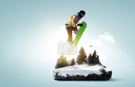 Téléchargez les photos : Snowboarder et paysage des Alpes. Techniques mixtes - en image libre de droit