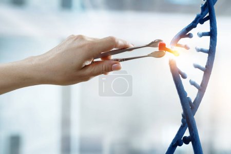 Téléchargez les photos : Innovative DNA technologies in science and medicine. Techniques mixtes - en image libre de droit