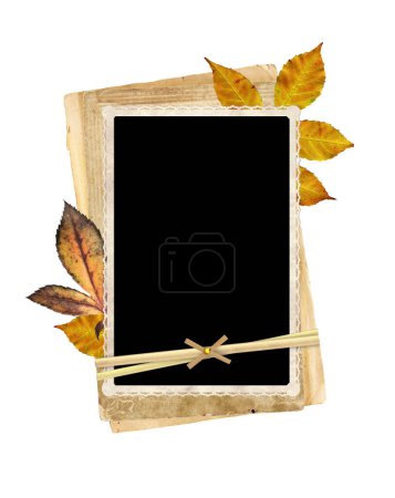 Foto de Retro photo and autumn leaf. Vintage elements for scrapbooking. Isolated on white background. Mock up template. Copy space for text - Imagen libre de derechos