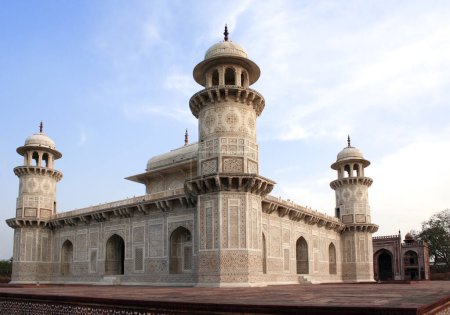 Téléchargez les photos : Tombeau d'Itimad-ud-Daul (aussi connu sous le nom de Little Taj Mahal, boîte à bijoux, Bachcha Taj), Agra, Uttar Pradesh, Inde - en image libre de droit