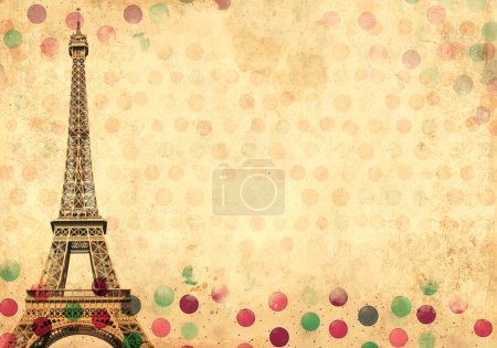 Téléchargez les photos : Vieille texture en carton avec Tour Eiffel - célèbre monument de Paris et motif à pois. Bannière de voyage rétro horizontale avec texture en papier. Carte vintage avec Tour Eiffel. Espace de copie pour le texte - en image libre de droit