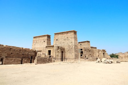 Téléchargez les photos : Temple Philae à Assouan sur le Nil, Egypte, Afrique du Nord. Temple d'Isis sur l'île d'Agilkia (Philae) - en image libre de droit