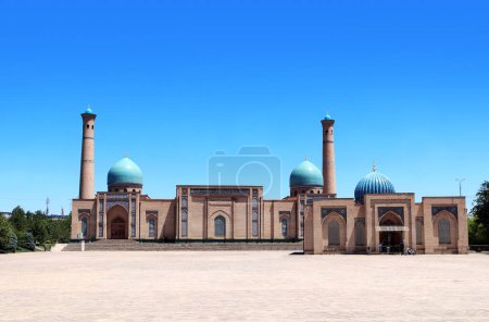 Hazrati Imam Moschee und Muyi Muborak Madrasah, Taschkent, Usbekistan. Khazrati Imam architektonischer Komplex - berühmtes Wahrzeichen Taschkents 