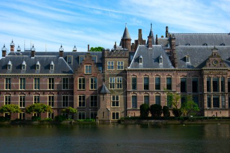 Panoramablick auf die Landschaft im Stadtzentrum von Den Haag, Niederlande.