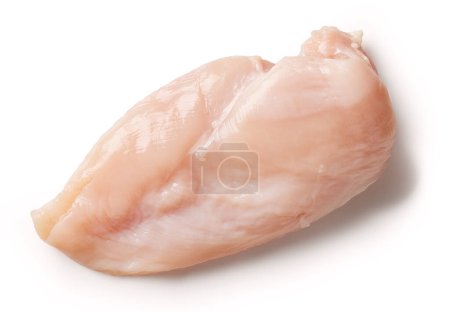 Téléchargez les photos : Filet de poulet cru frais isolé sur fond blanc, vue de dessus - en image libre de droit