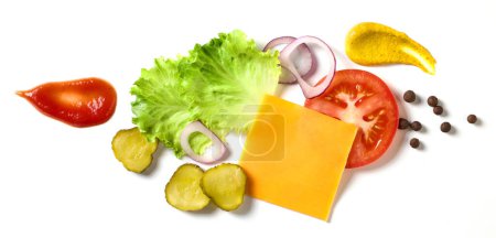 Foto de Varios ingredientes alimentarios aislados sobre fondo blanco, vista superior - Imagen libre de derechos