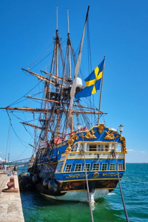 Photo for Lisbon, Portugal - September 6, 2022: Stern view of Gotheborg of Sweden sailing replica of Swedish East Indiaman Gotheborg I 1738 moored in port of Lisbon, Portugal one of largest wooden sailing ships - Royalty Free Image