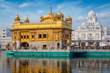 Téléchargez les photos : Sikh gurdwara Golden Temple (Harmandir Sahib). Lieu saint du Sikihisme. Amritsar, Punjab, Inde - en image libre de droit