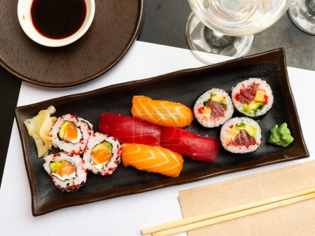Sushi combo - uramaki makis nigiris. Japanese cuisine
