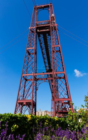Metallkonstruktion der Vizcaya-Brücke über den Nervion in der spanischen Stadt Portugalete ..