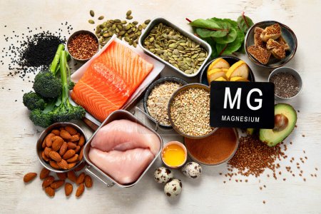 Lebensmittel, die natürliches Magnesium (Mg) enthalten. Gesundes Essen. Ansicht von oben