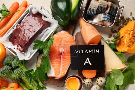 Téléchargez les photos : Ensemble de haute teneur en vitamine A Concept de santé. Vue du dessus - en image libre de droit
