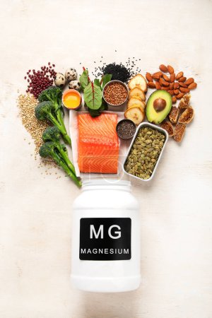 Foto de Alimentos ricos en magnesio. Comida saludable. Vista superior - Imagen libre de derechos