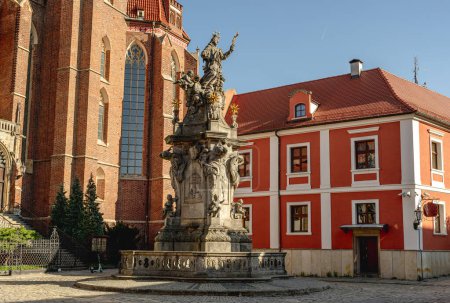 Wroclaw, Polonia hito Ostrow Tumski isla y Catedral de San Juan Bautista torres
