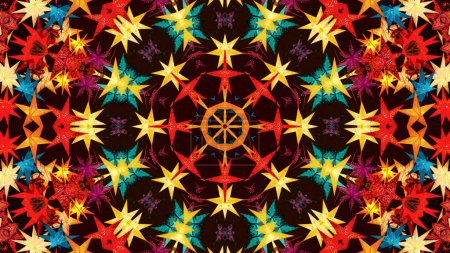 Téléchargez les photos : Modèle kaléidoscopique coloré abstrait avec des étoiles de Noël lumineuses et colorées - en image libre de droit