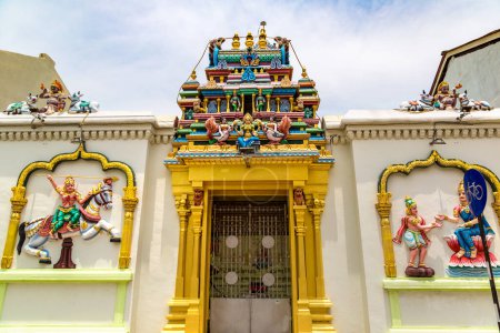 Téléchargez les photos : Temple Sri Maha Mariamman à Georgetown sur l'île de Penang, Malaisie - en image libre de droit