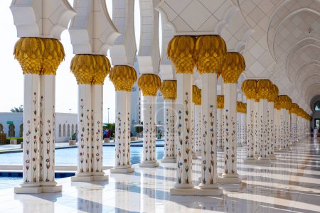 Photo for ABU DHABI, UNITED ARAB EMIRATES - JANUARY 31, 2019:  Sheikh Zayed Grand Mosque in Abu Dhabi in a summer day, United Arab Emirates - Royalty Free Image