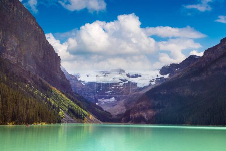 Téléchargez les photos : Vue panoramique du lac Louise, parc national du Canada Banff - en image libre de droit